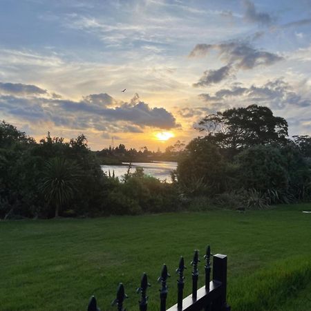Relax By The Tamaki River Auckland Buitenkant foto