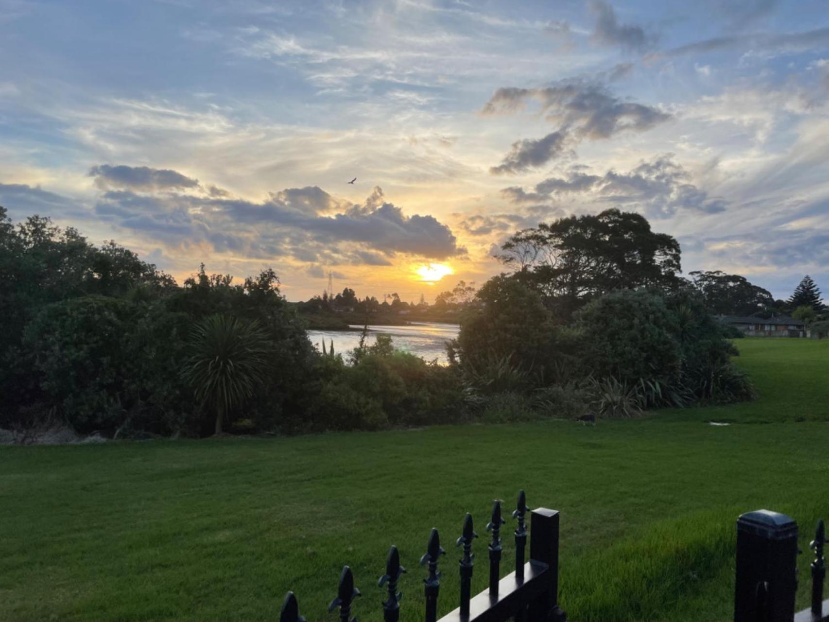 Relax By The Tamaki River Auckland Buitenkant foto